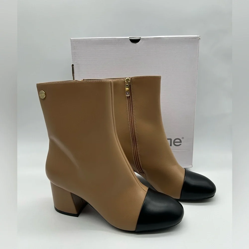 Liz Claiborne Kendale Two-Tone Ankle Boots Tan & Black Cap Toe Sz 6M Vegan NWT